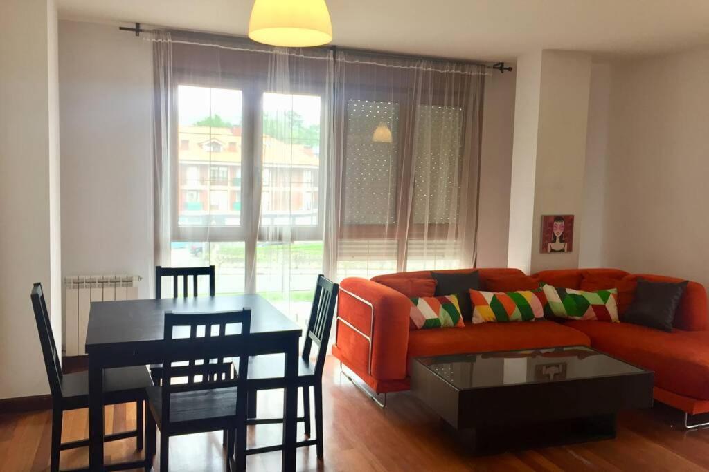 ラマレス・デ・ラ・ビクトリアLa Casita De Diana Ramales, Plaza Garaje Incluidaアパートメント エクステリア 写真