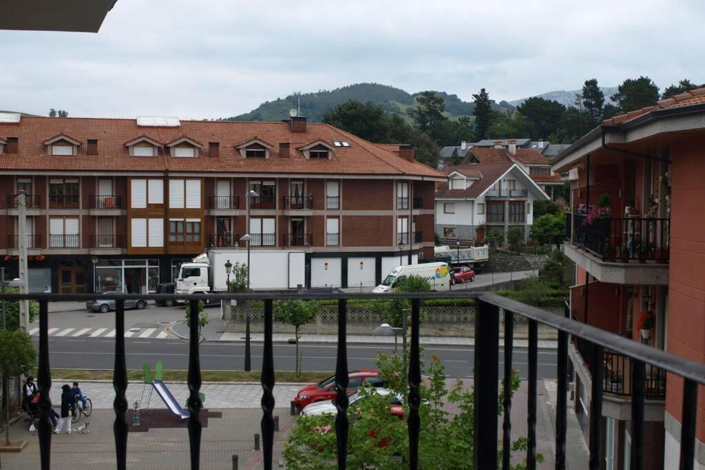 ラマレス・デ・ラ・ビクトリアLa Casita De Diana Ramales, Plaza Garaje Incluidaアパートメント エクステリア 写真