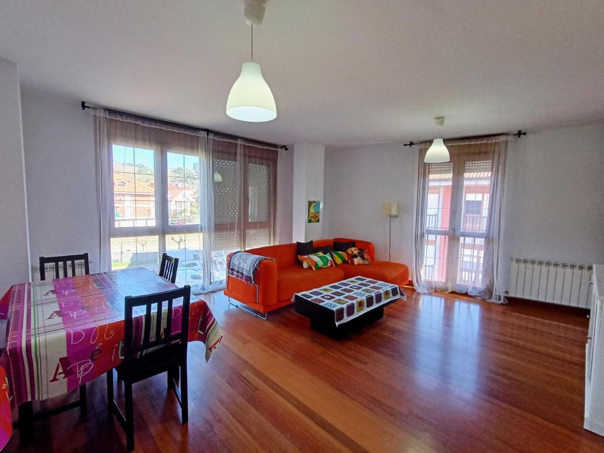 ラマレス・デ・ラ・ビクトリアLa Casita De Diana Ramales, Plaza Garaje Incluidaアパートメント エクステリア 写真
